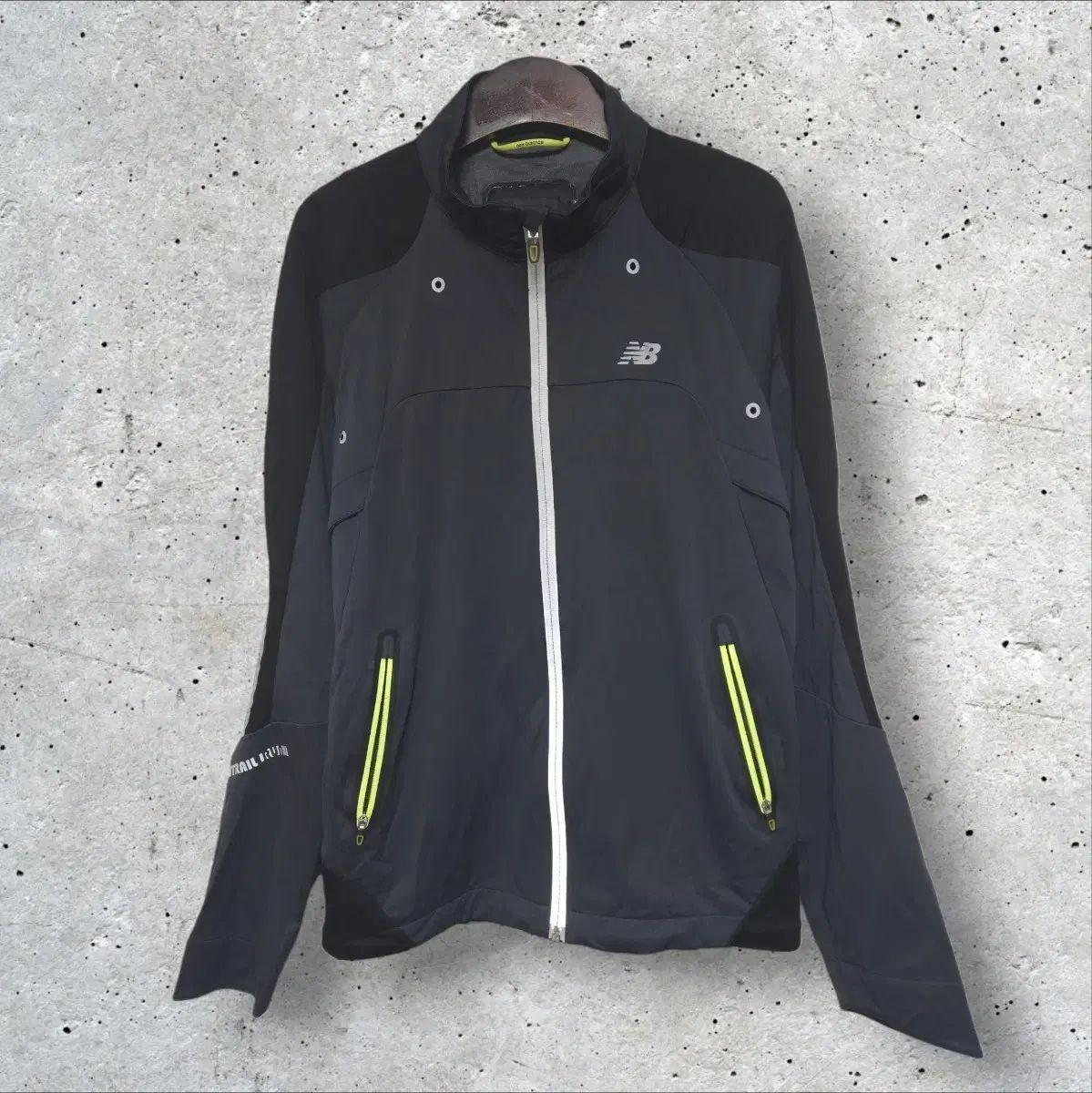 ニューオフィシャル中古 ニューバランス ジャージ (95/M) - メルカリ