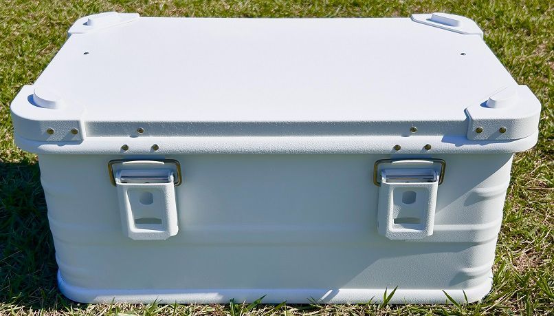 GENERIC OUTDOOR 新色マットホワイト アルミコンテナボックス 30 l スタキングアルミコンテナ アウトドア収納ボックス 収納ケース 収納BOX matte white 道具入れ 軽量 コンテナ アウトドア インテリアボックス 車載整頓箱