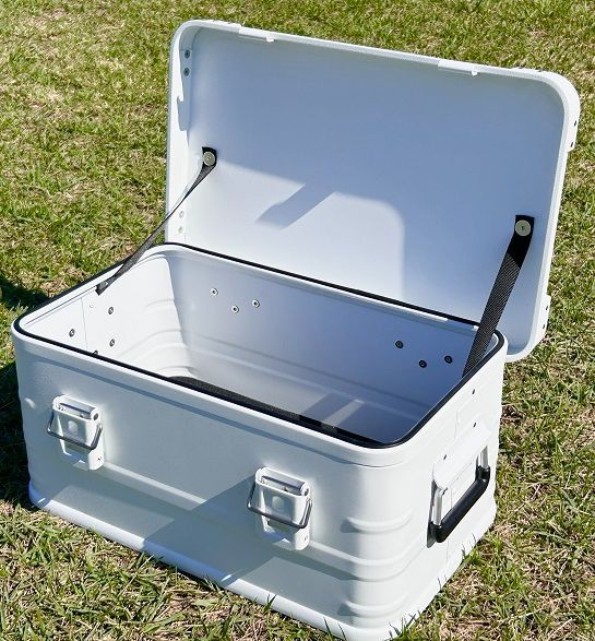 GENERIC OUTDOOR NEW 新色マットホワイト アルミコンテナボックス 30l