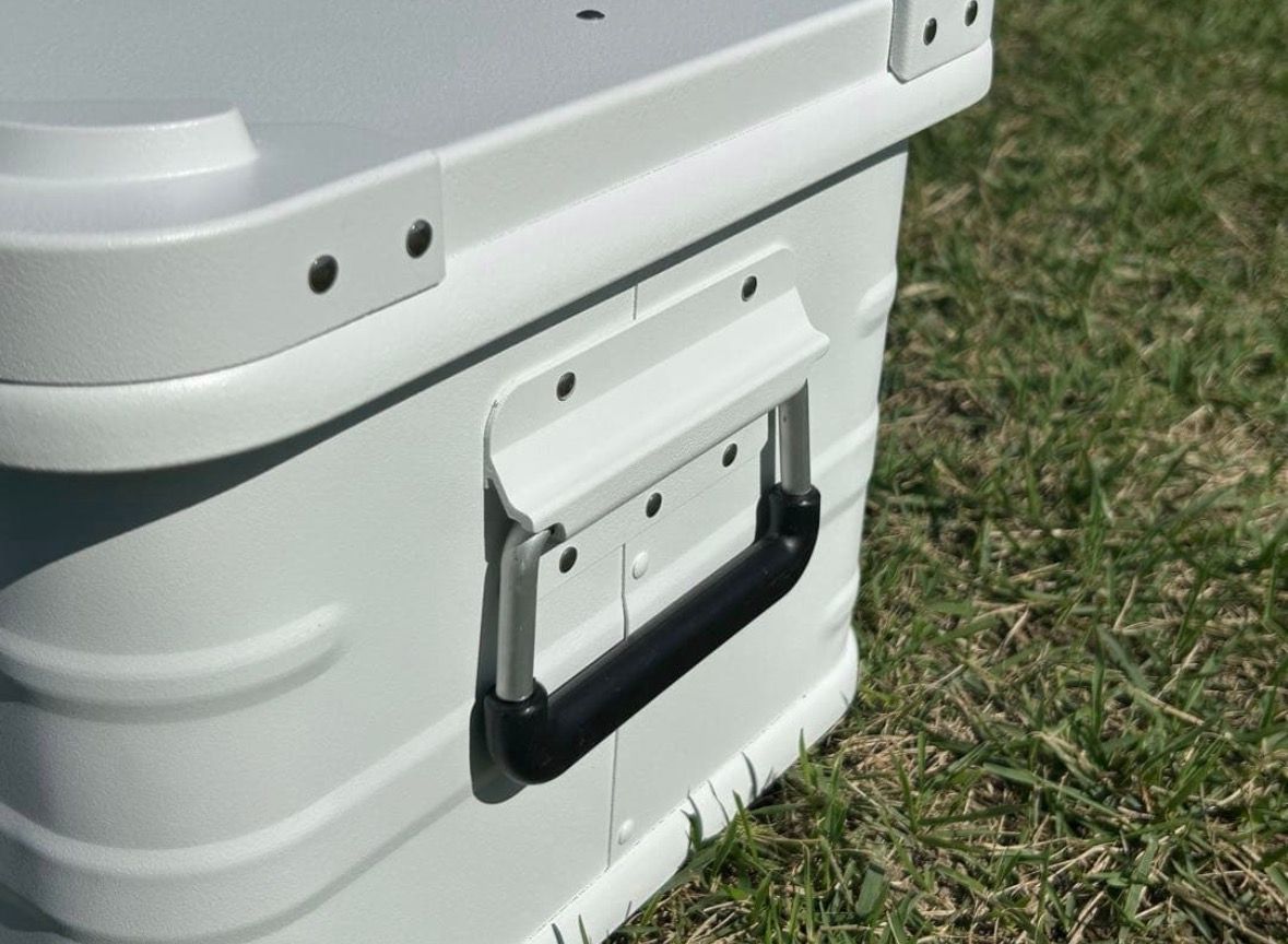 GENERIC OUTDOOR NEW 新色マットホワイト アルミコンテナボックス 50l