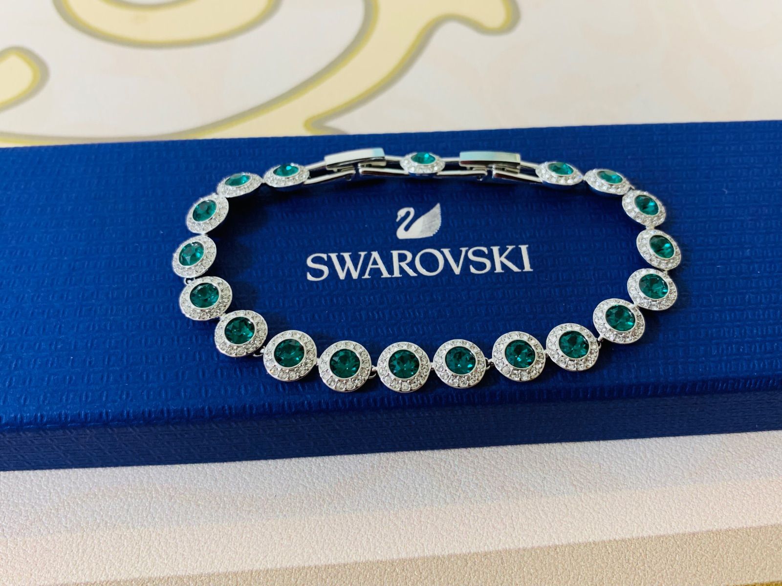 スワロフスキーSwarovski Una Angelic ブレスレット
