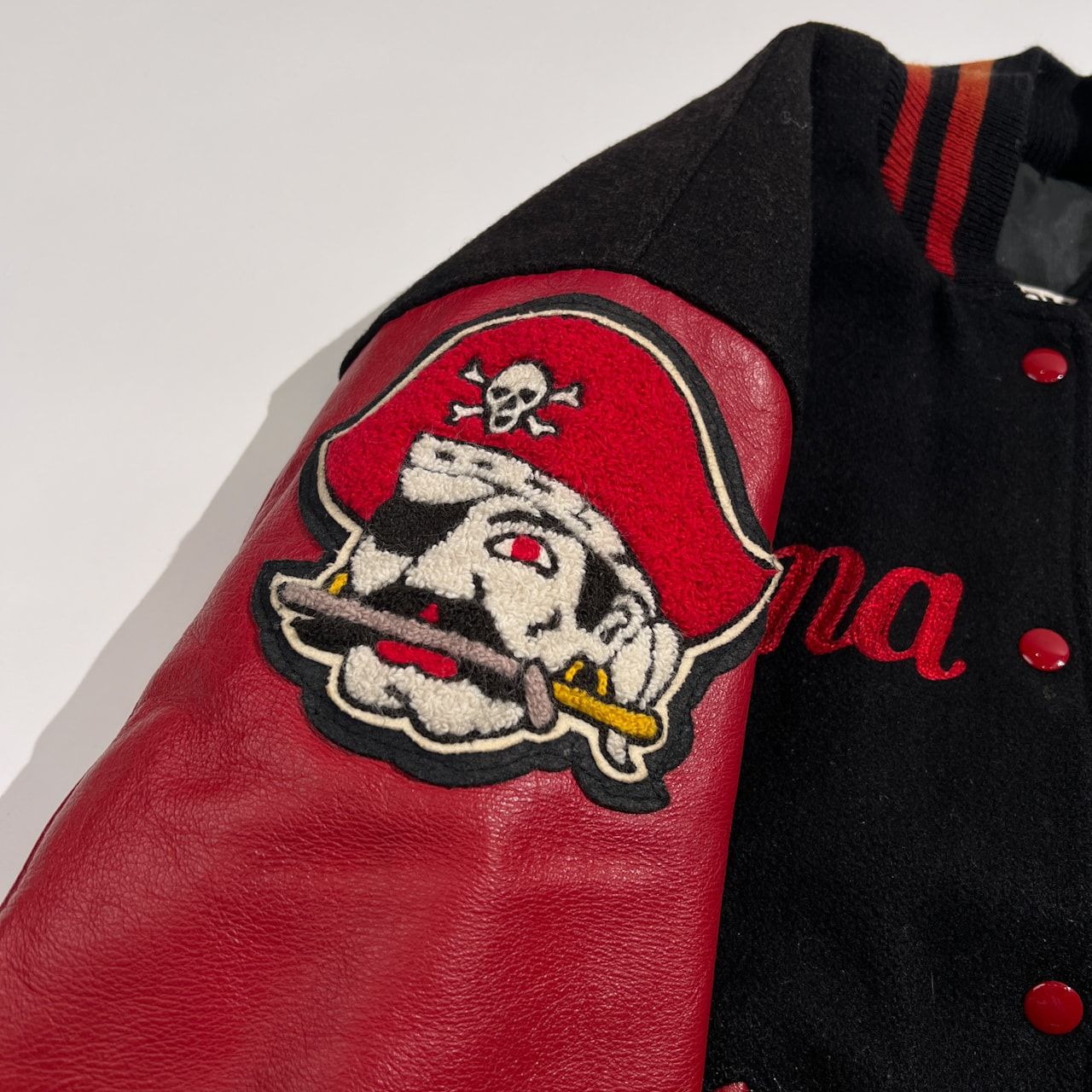 USA製 DeLONG フルデコ 刺繍 ワッペン 袖革 本革 レザー スタジャン