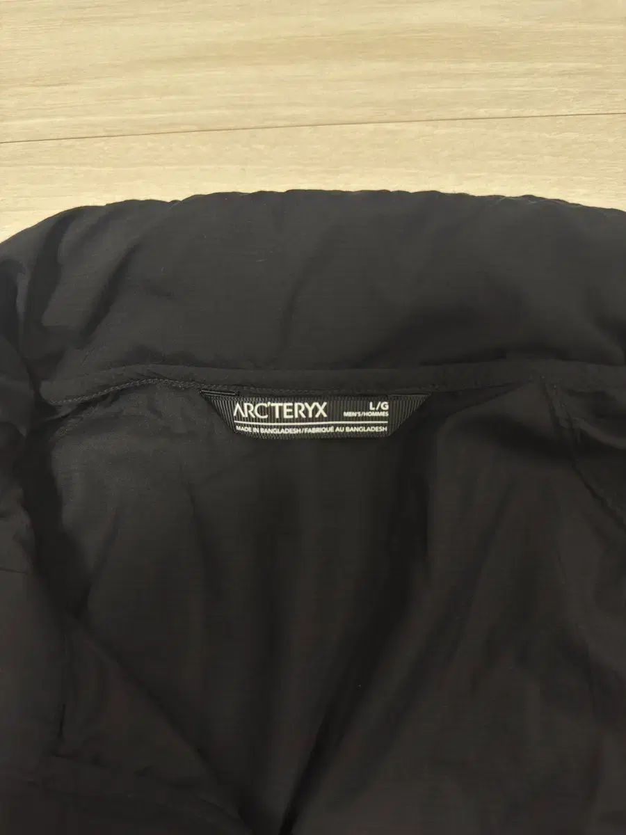 ARC TERYX アークテリクス ノディン ウィンドブレーカー ブラック L