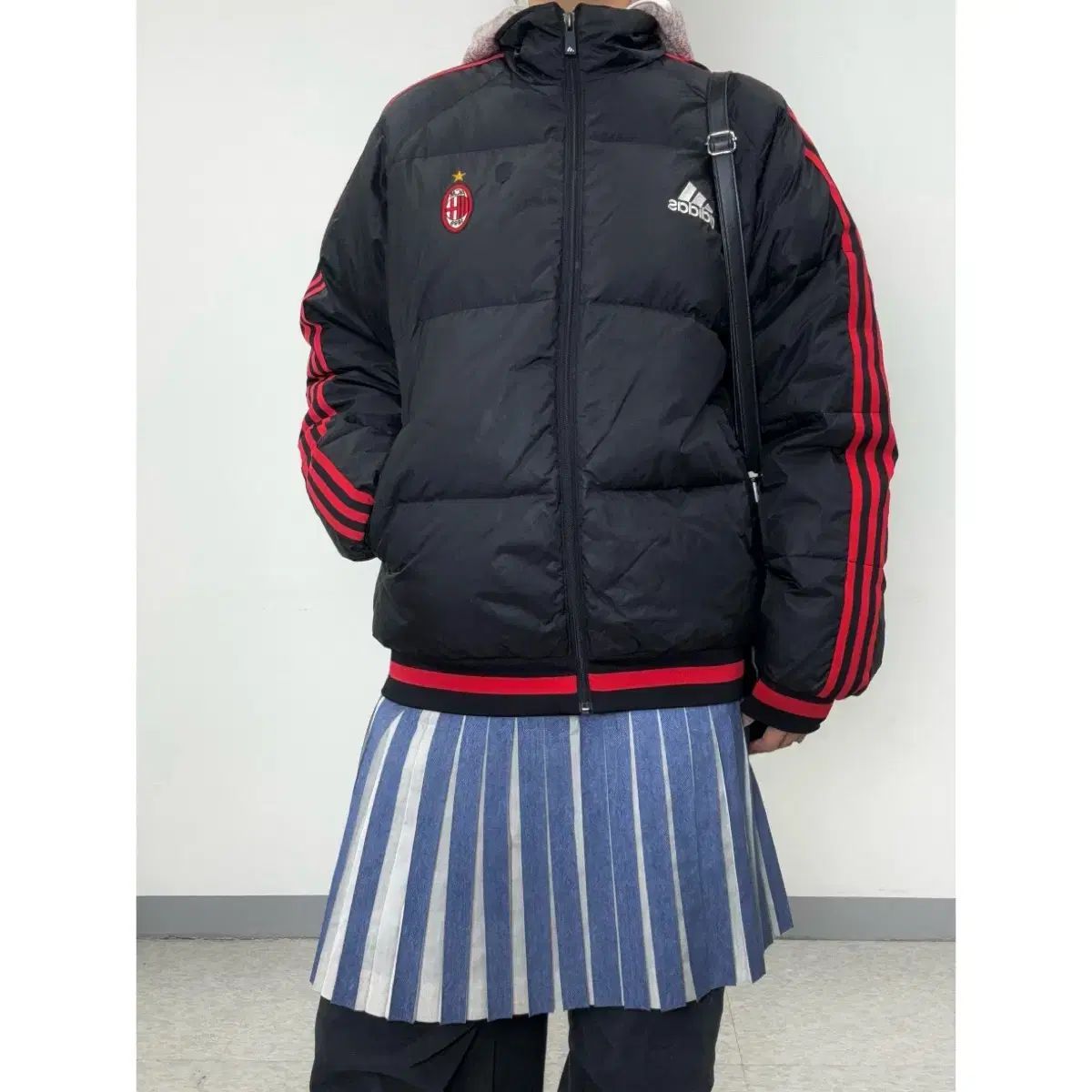 日本 ヴィンテージ adidas ダックダウン ブラック レッド ダウン 