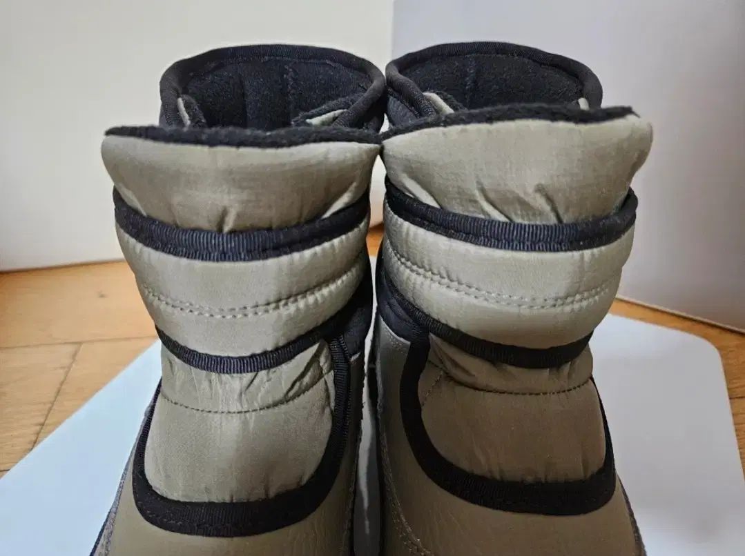 UGG キッズ