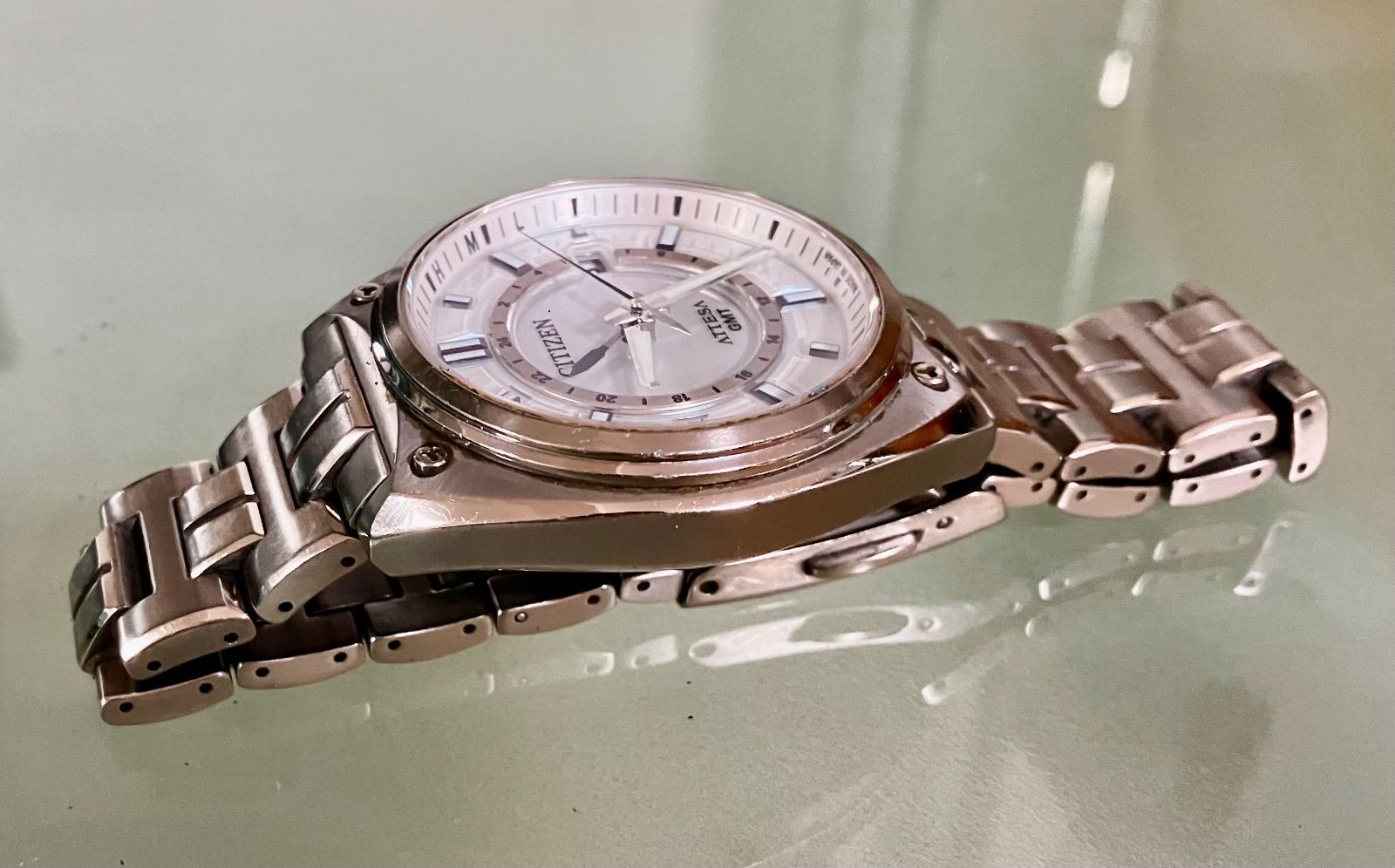 ☆稼働品☆CITIZEN シチズン/ATTESA アテッサ☆電波ソーラー☆チタン 