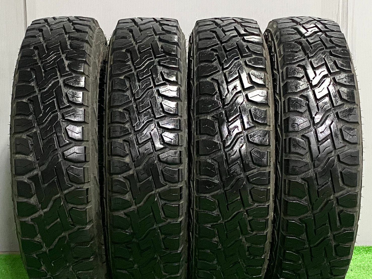 バリ溝 トーヨー オープンカントリー R T 185 85 16 8 PR 4本 スズキ ジムニー シエラ ノマド AZオフロード 交換用