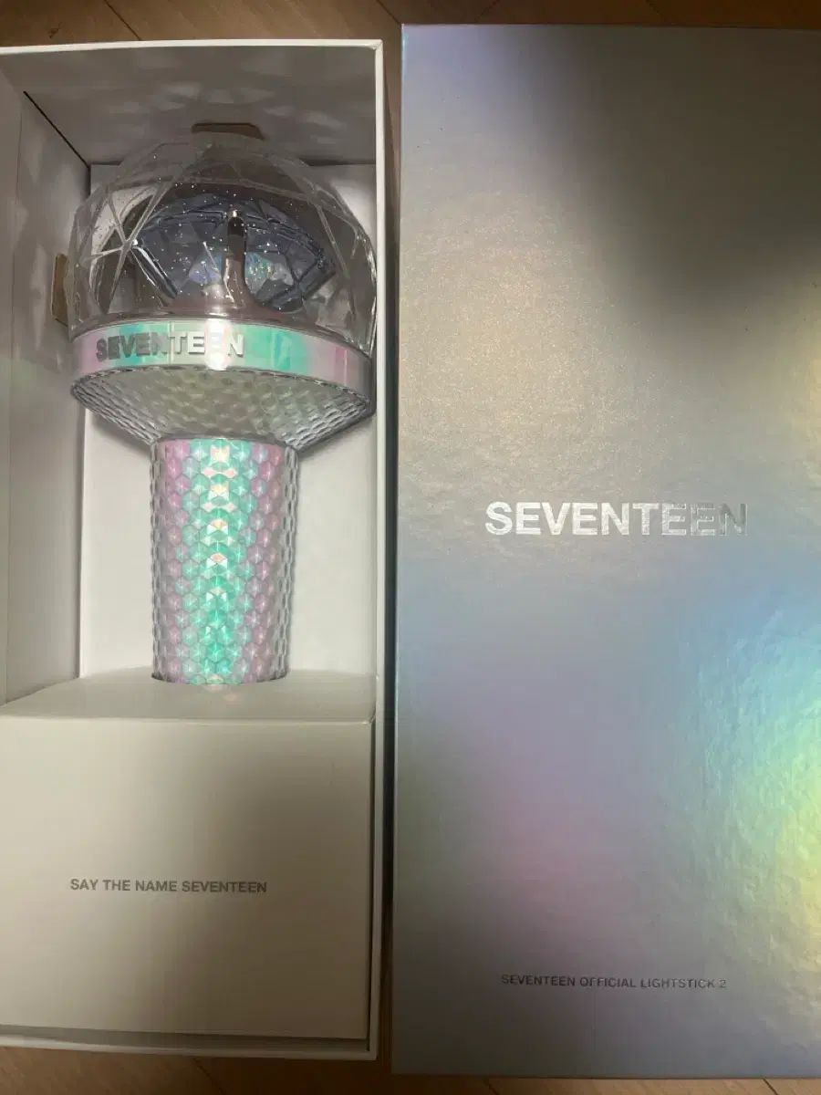 SEVENTEEN(セブンティーン・セブチ) 応援ペンライト カラット棒