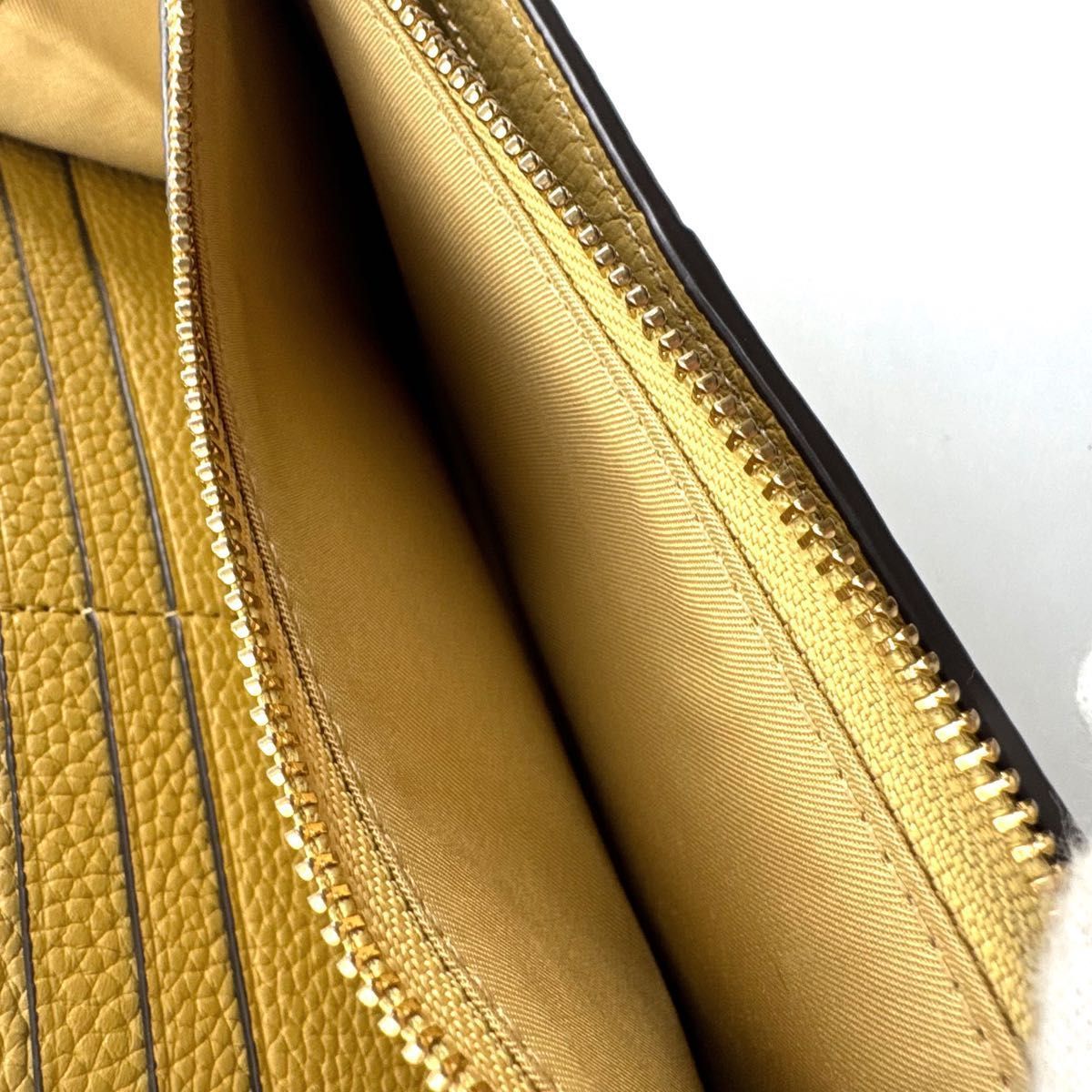 ✨極美品✨TORY BURCH トリーバーチ マックグロー 二つ折り 長財布