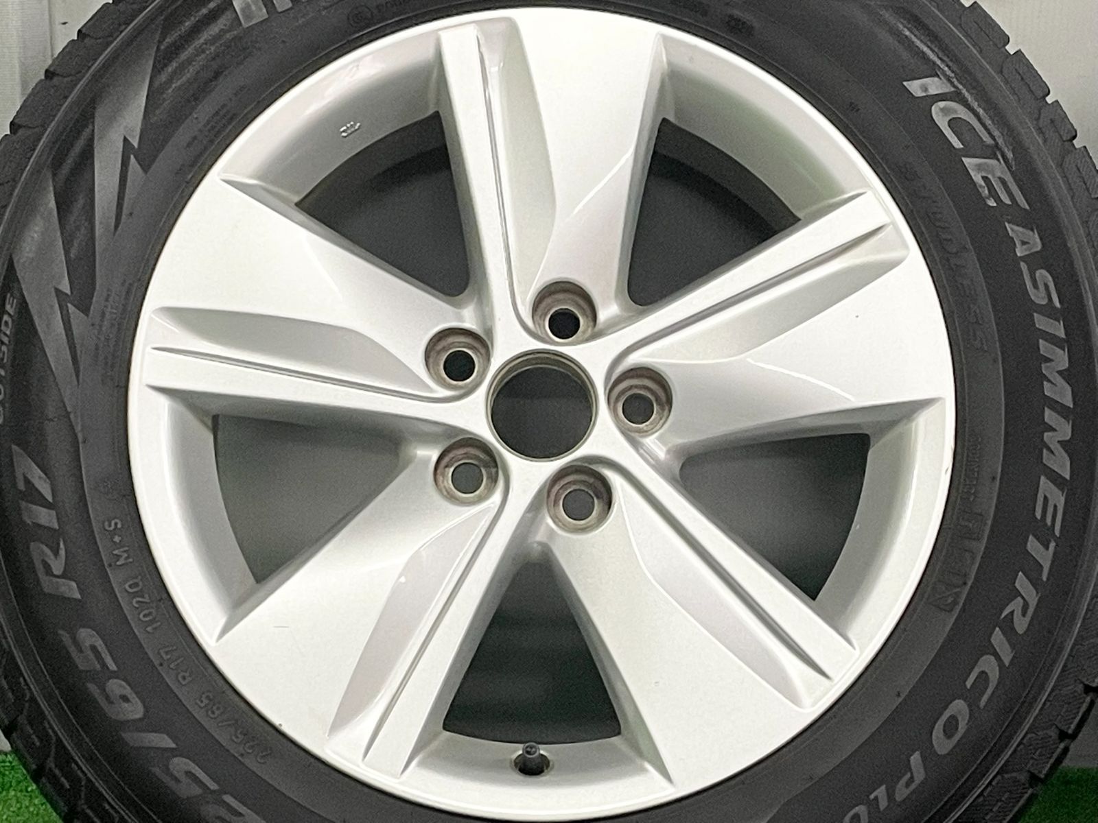  ︎ バリ溝 トヨタ 60ハリアー 17 in 7 J 39 PCD 114 3 アイスアシンメトリコ PLUS 225 65 R RAV 4 ヴァンガード スタッドレス 17インチ タイヤ ホイールセット