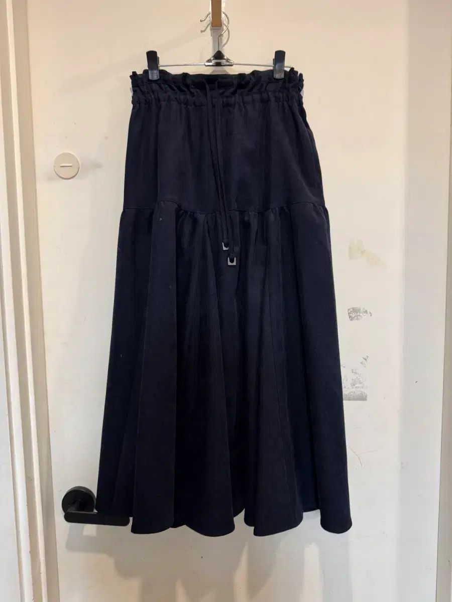 o 2 nd オッズセカンド ティアード ISTJ VENDING MACHINE Ver. ロング丈スカート