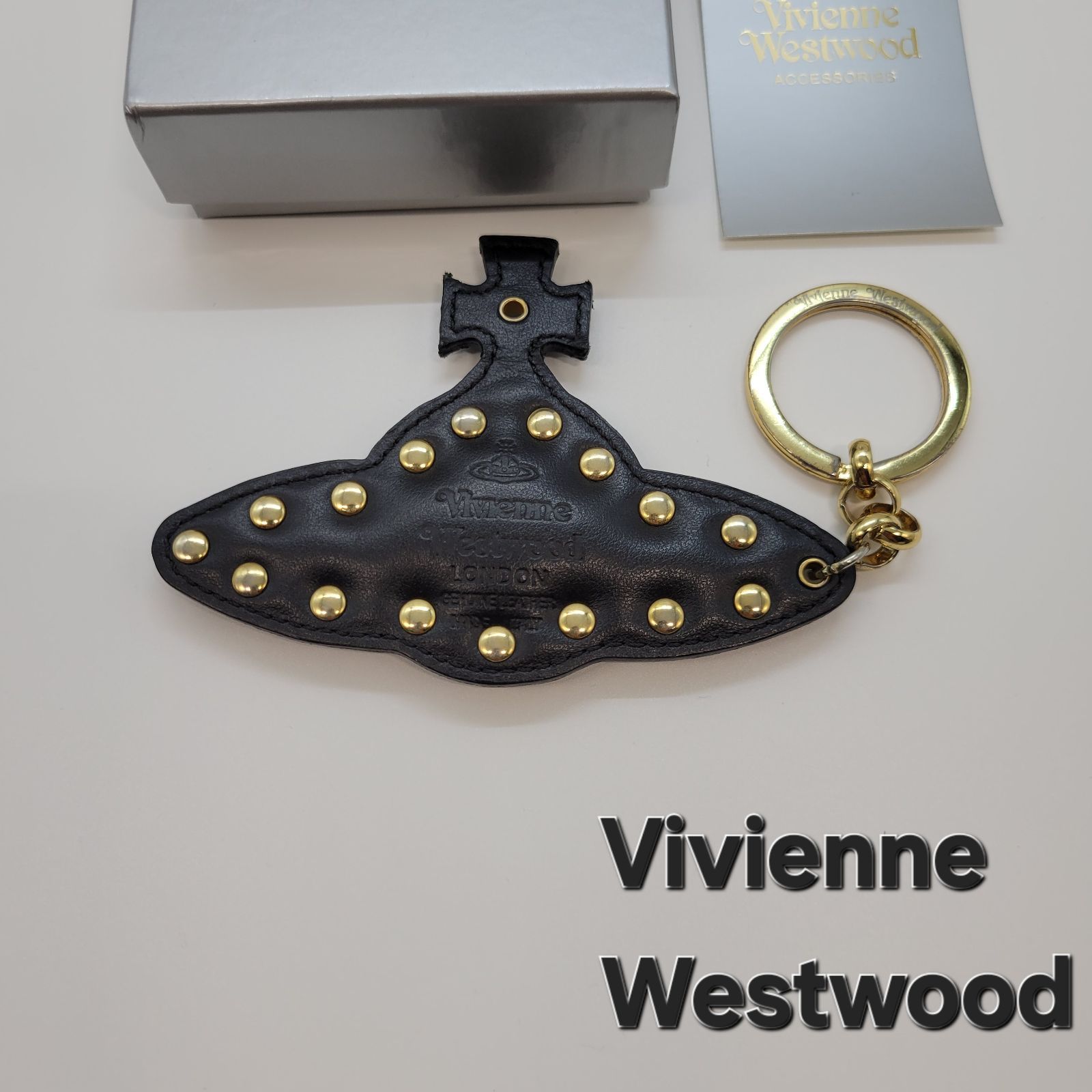 Vivienne Westwood レザー オーブ キーリング スタッズ ブラック ゴールド金具 あり