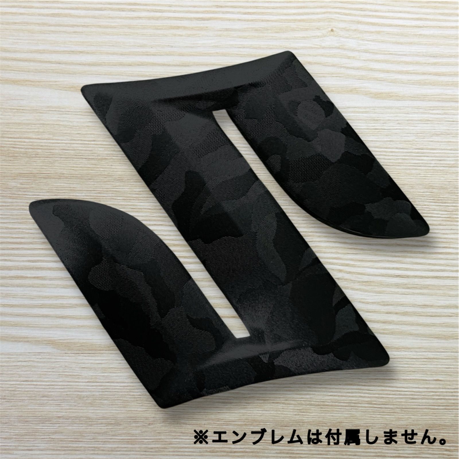 エンブレム ステッカー 10cm 3M製 迷彩調 ブラック スズキ SUZUKI 
