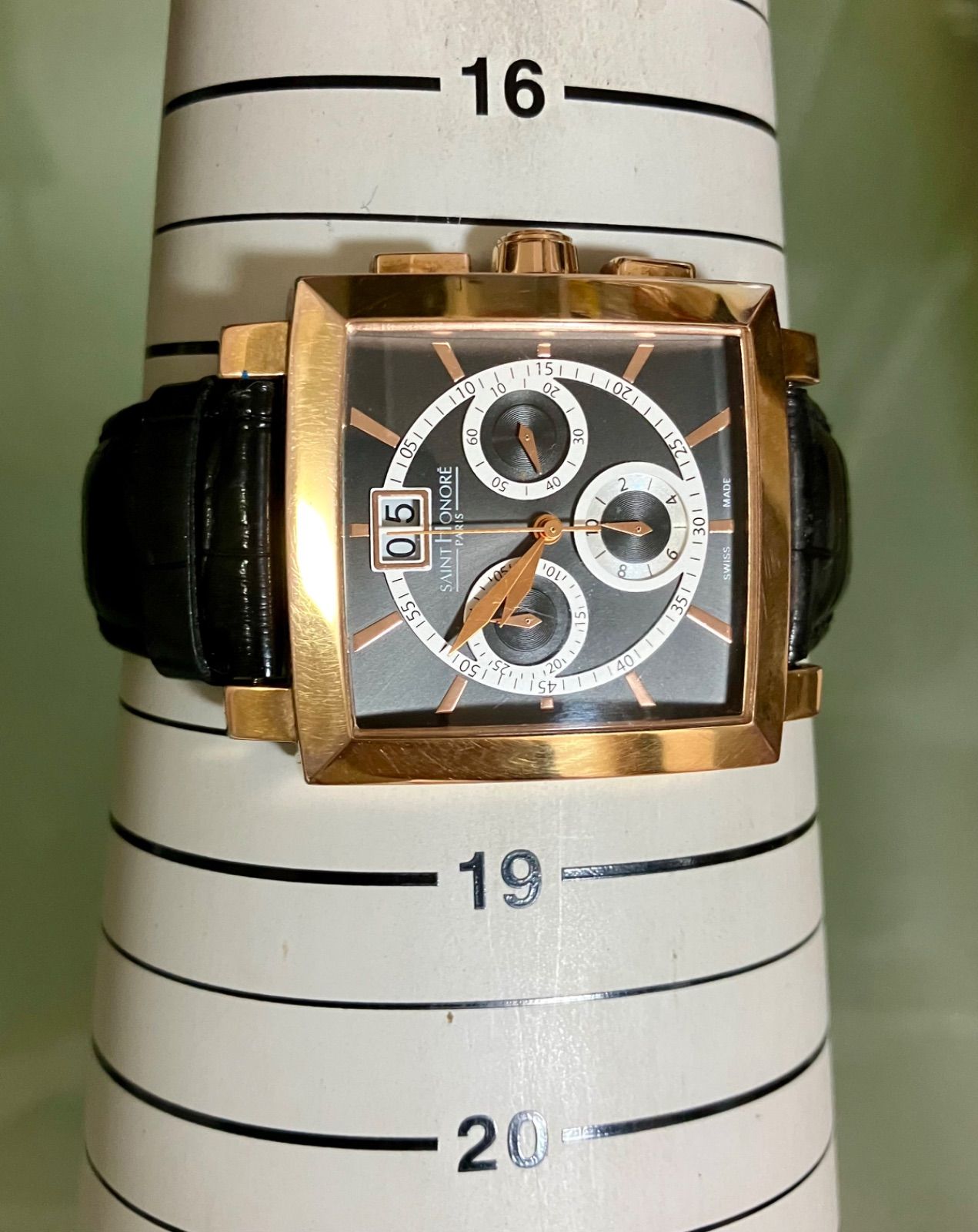 ☆稼働品☆SAINT HONORE サントノーレ☆クロノグラフ☆QZ☆デイト