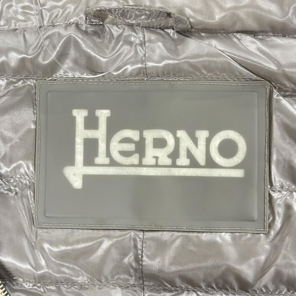 HERNO(ヘルノ) ダウンベスト サイズ44 L レディース美品 - ライト