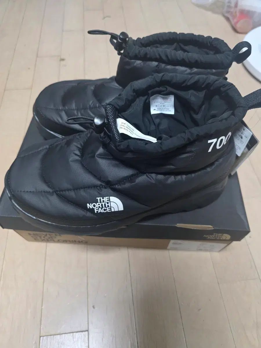 THE NORTH FACE ザノースフェイス ヌプシ トラックション 추카 商品