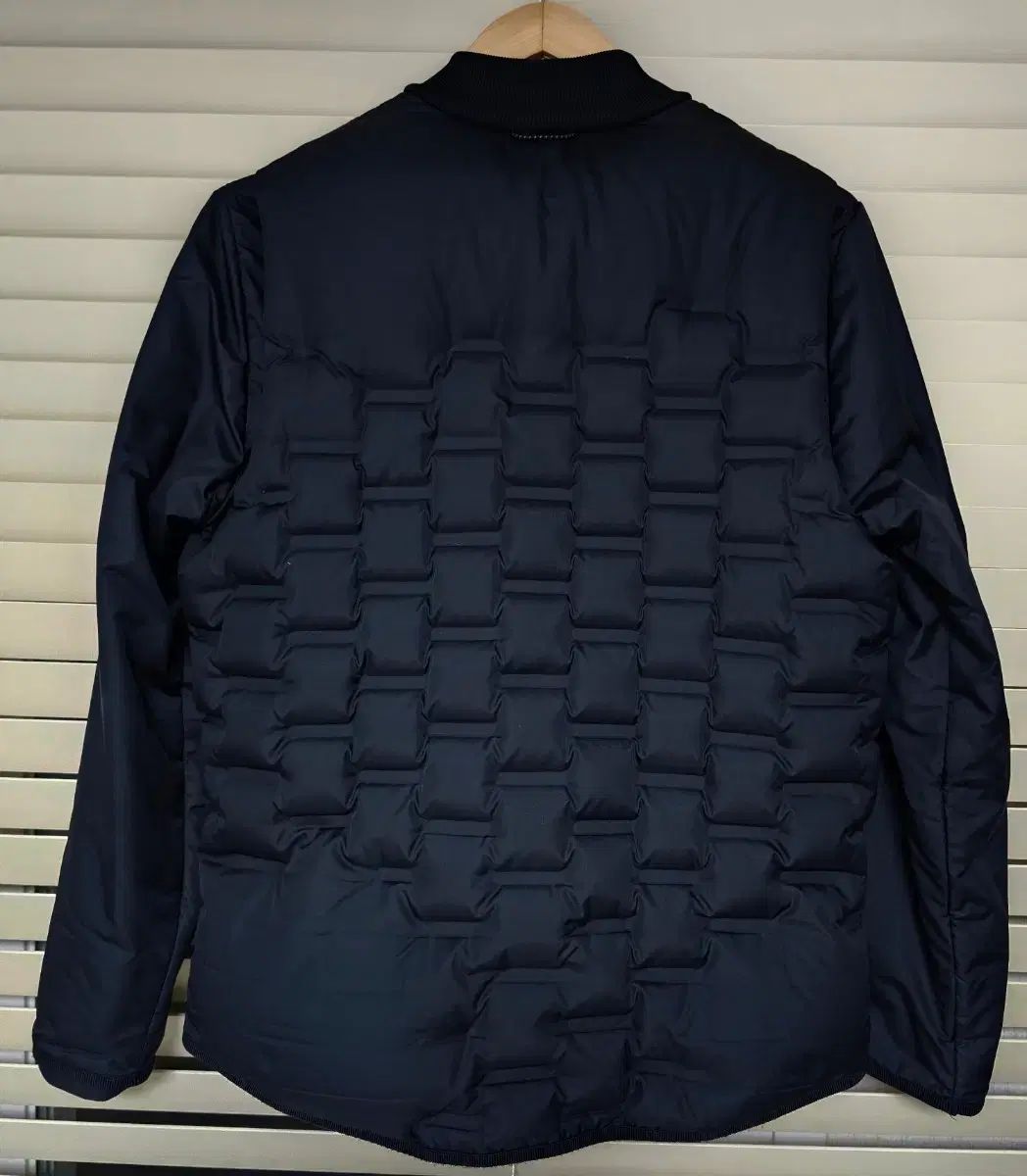 ナイキ ゴルフ エアロロフト ダウン L