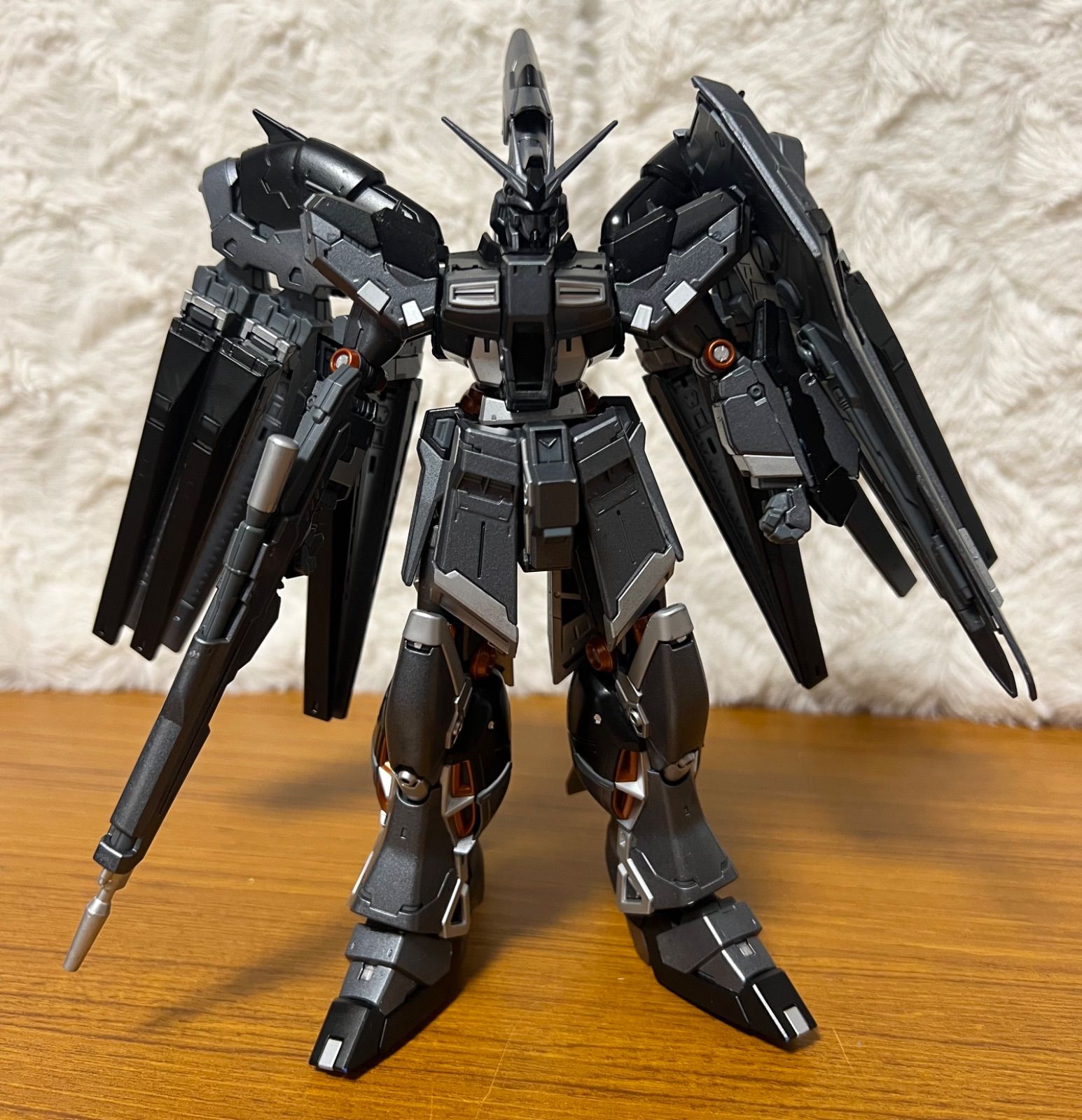 RG Hi νガンダム 塗装済み ガンプラ
