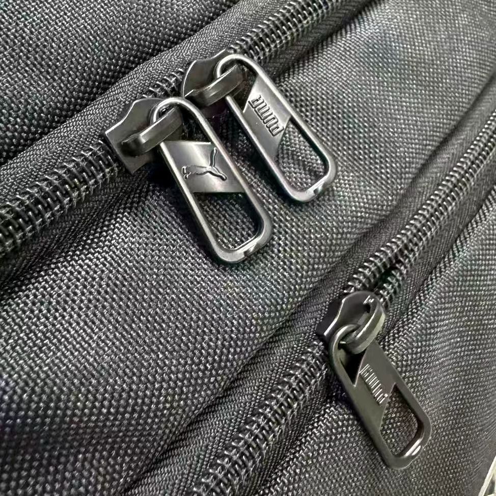 メルセデスベンツ 純正 スポーツバッグ ダッフルバッグ フィットネスバッグ ボストンバッグ 大容量 ショルダー トレーニング 黒 ブラック PUMA Mercedes-Benz メルセデスベンツ Mercedes-Benz 純正 スポーツバッグ ダッフルバッグ