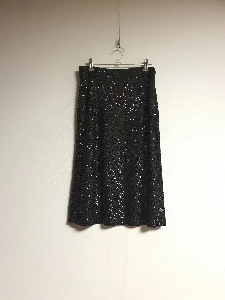 MOJO.S.PHINE モジョエスピン ブラック シークイン スカート 55 サイズ