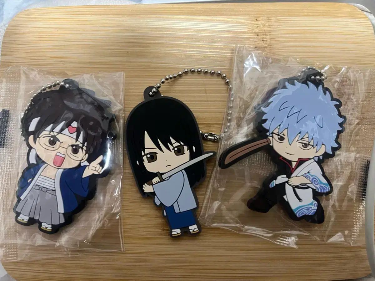 銀魂 ラバーストラップ 3種 まとめ - メルカリ