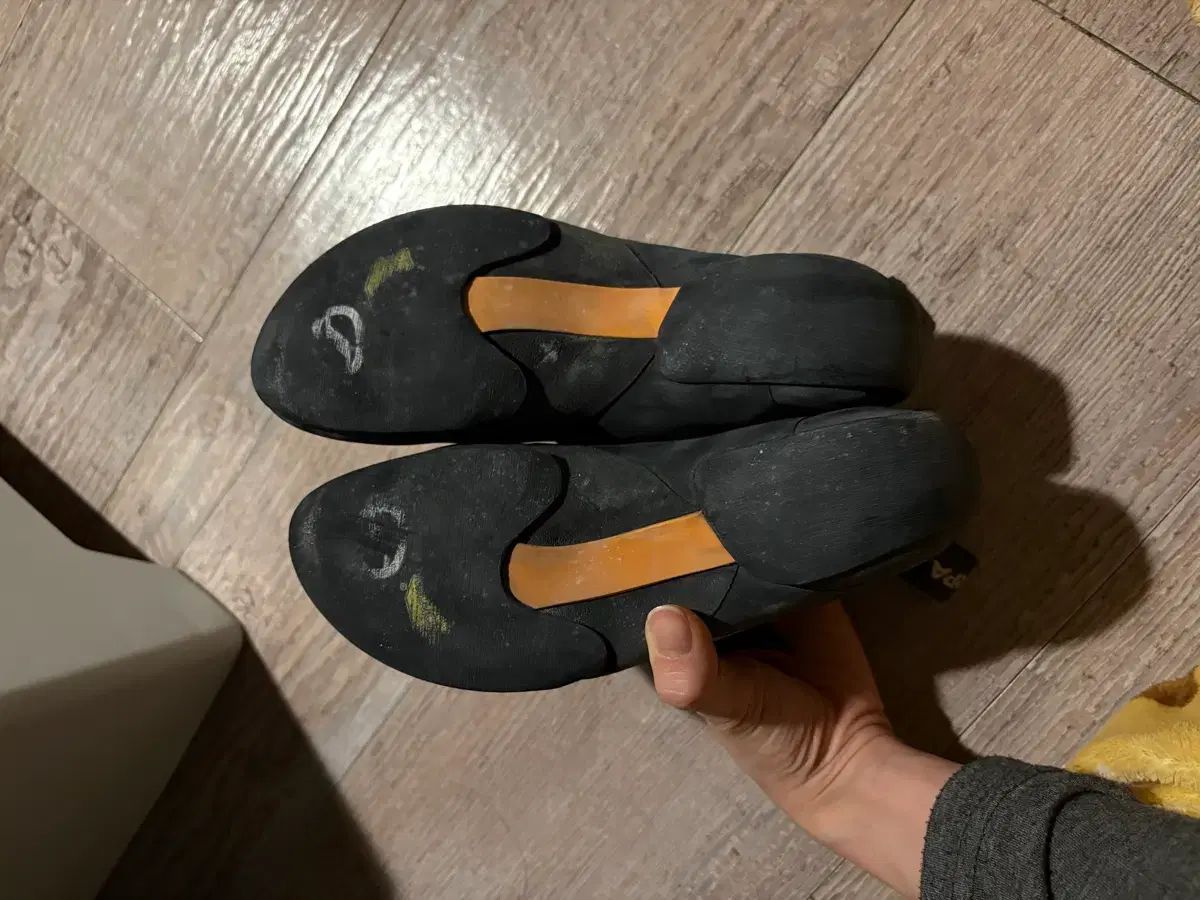  クライミングシューズ ドラゴ その他 登山 クライミング用品