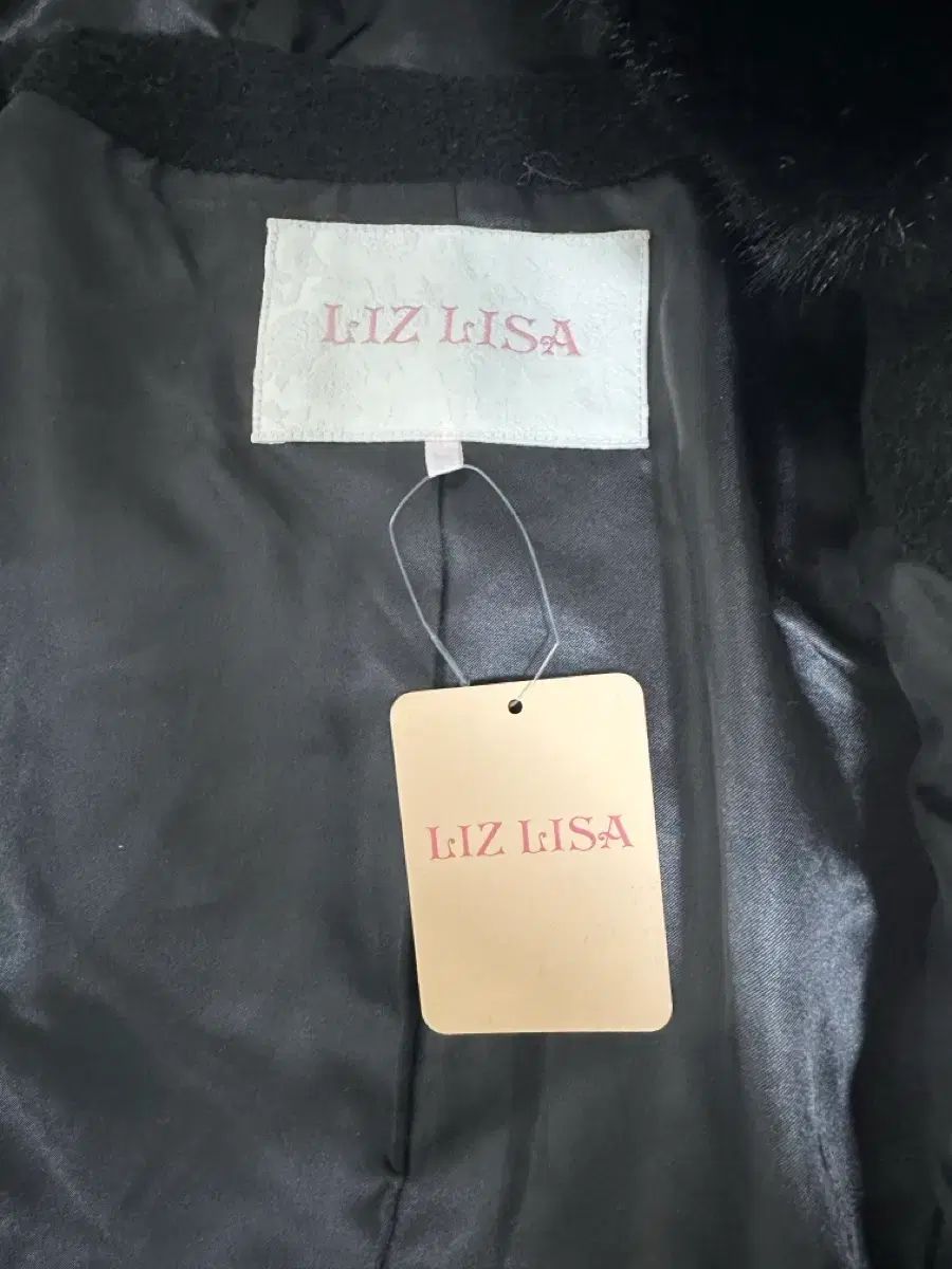 リズリサ ビジュー リボン フード ショートコート ブラック - メルカリ