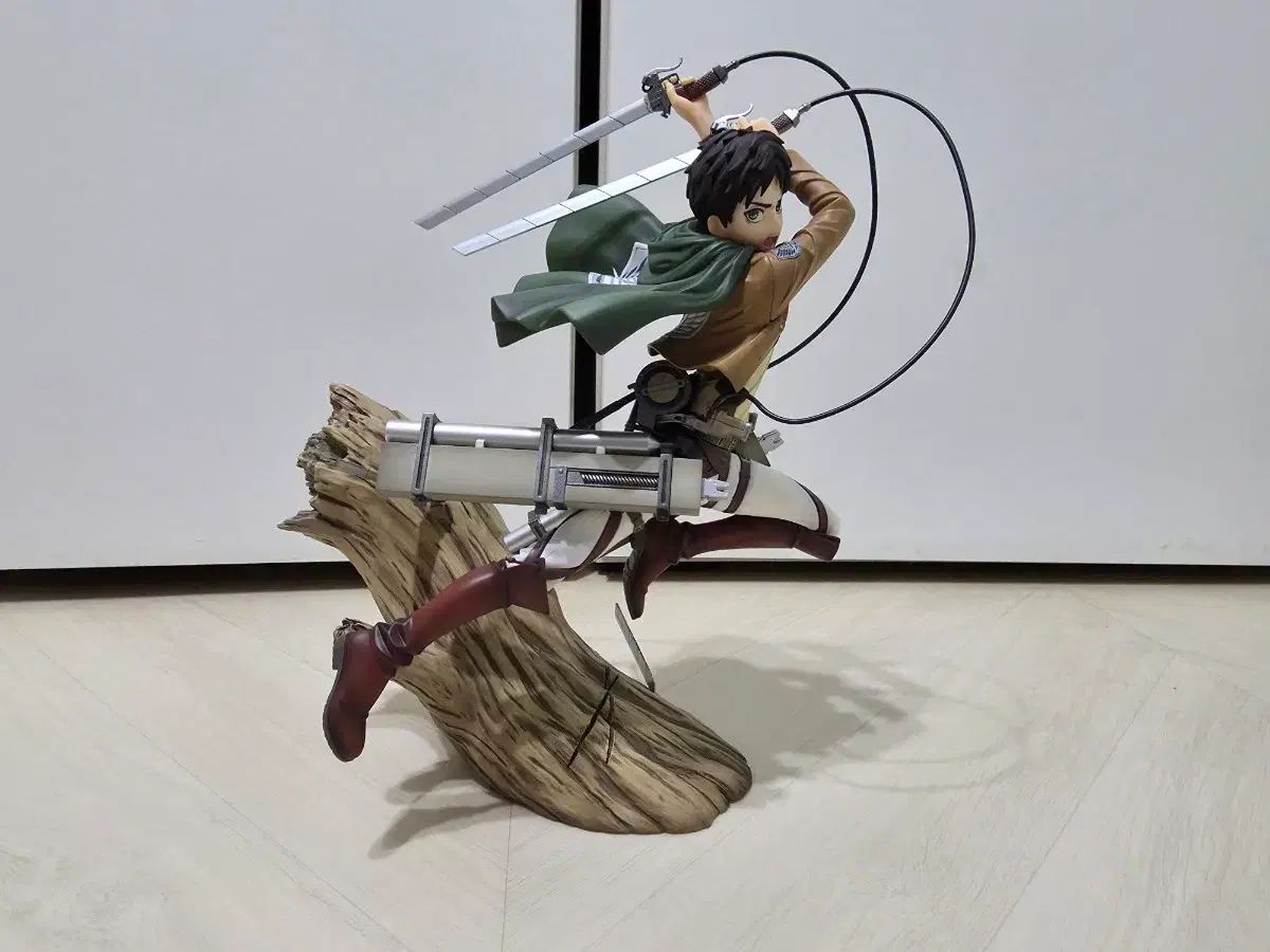 進撃の巨人 エレン JAEGERLECOULTRE ジャガールクルト フィギュア