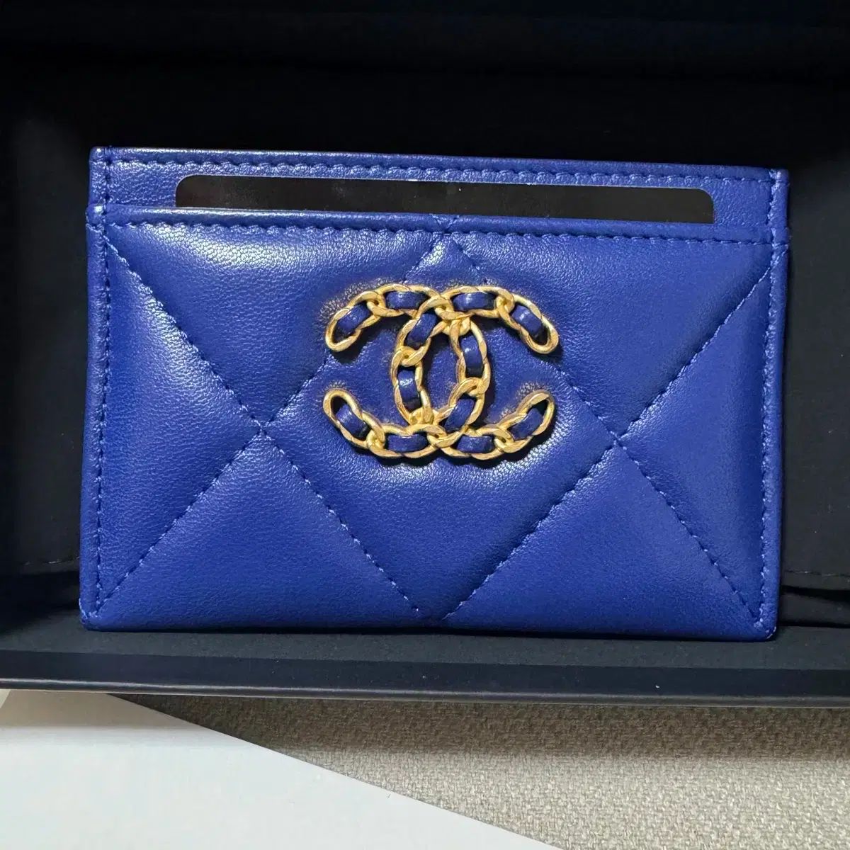 シャネル19 カードホルダー ダークブルー チップ付き 新品 - メルカリ