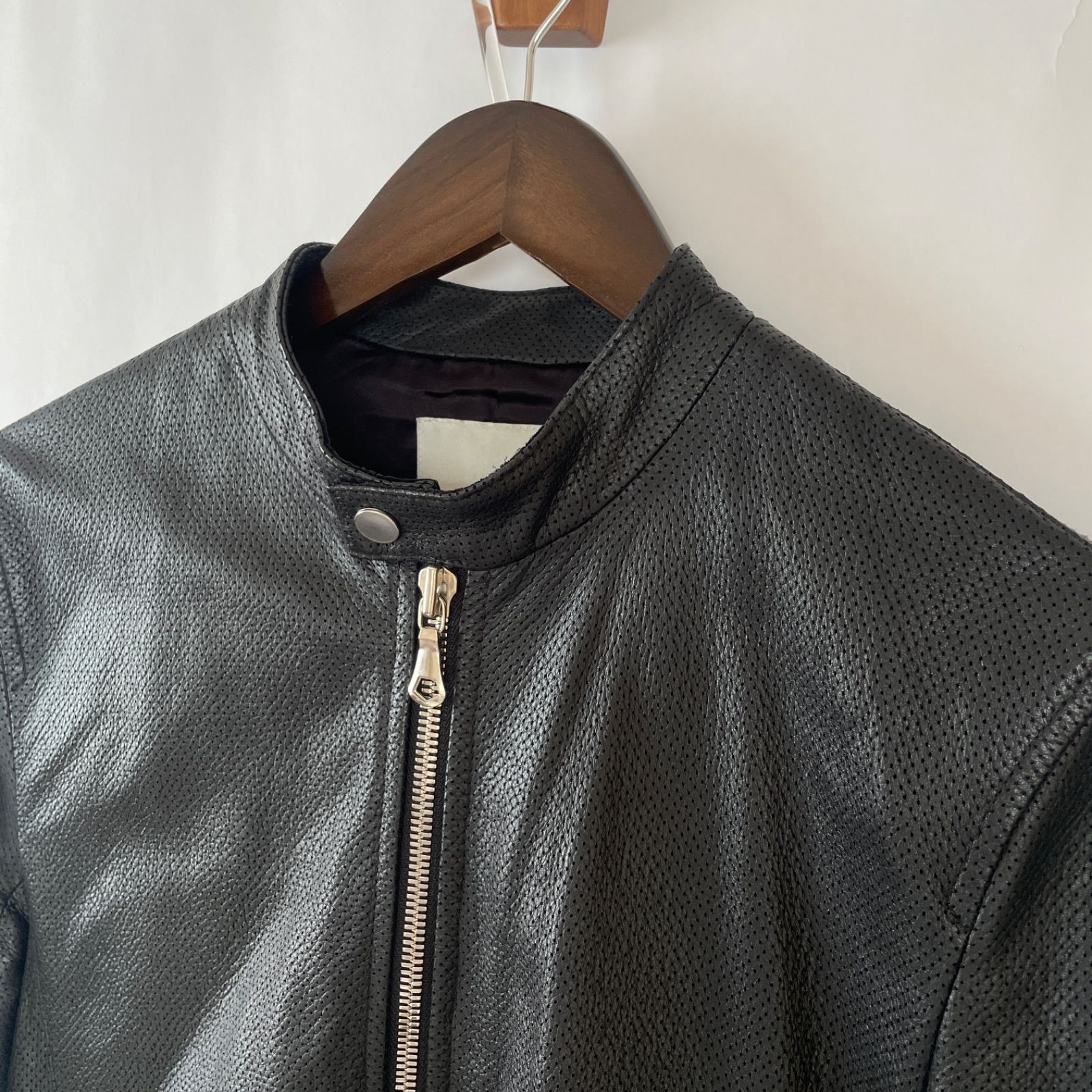 エストネーション estnation パンチング メンズ 羊革 シングル ライダース M ブラック レザー ジャケット トータルコーデ カーゴパンツ