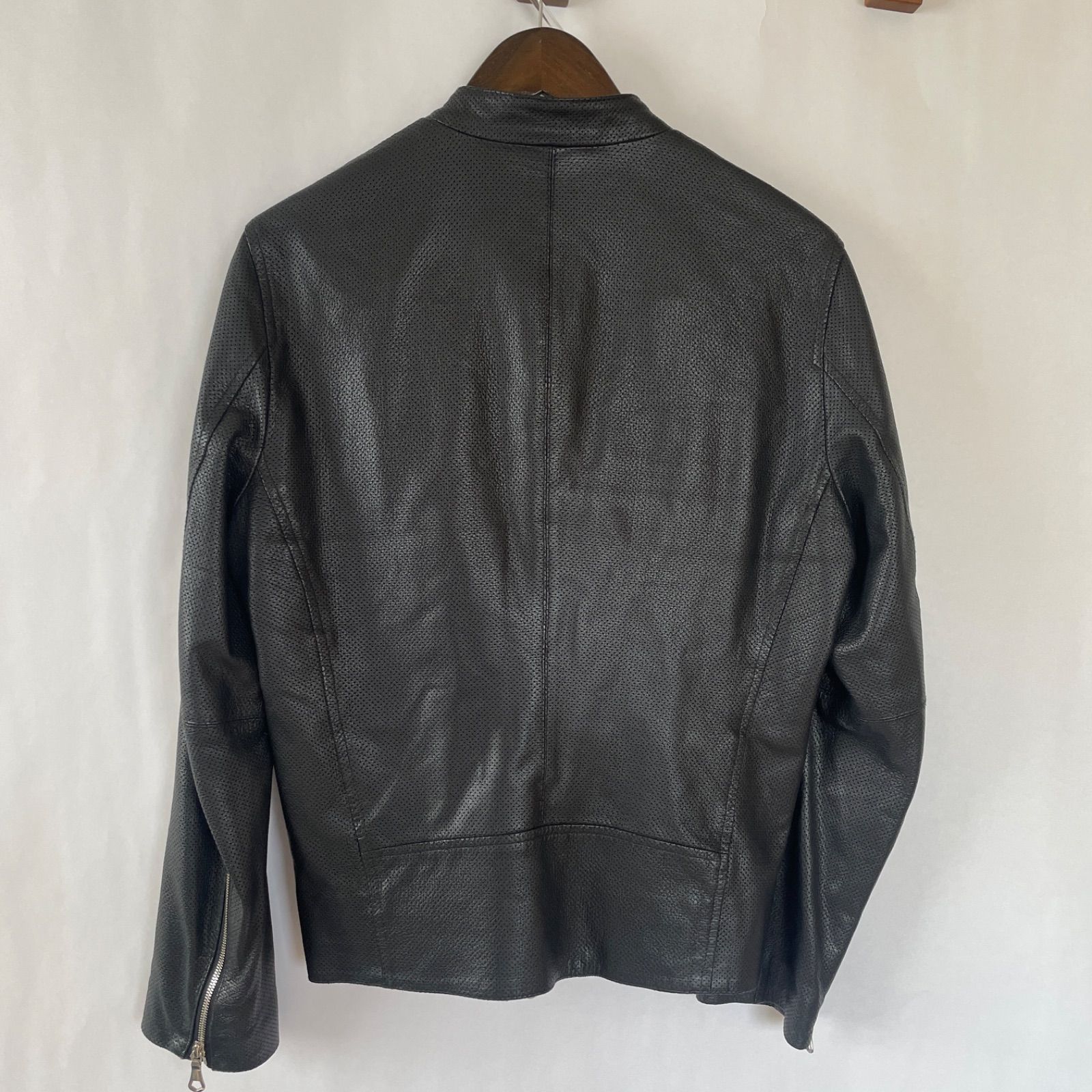 ブラック レザー