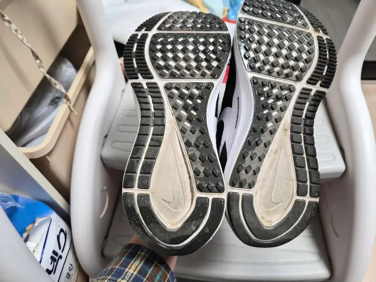 ランニングシューズ