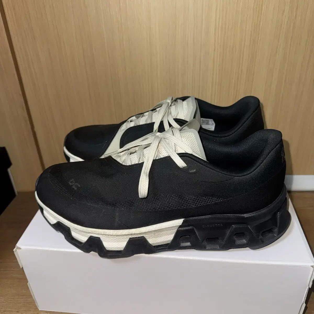  パフオン 3 0 クラウド MONSTER ブラック 白 285 登山靴 トレッキングシューズ アウトドアシューズ