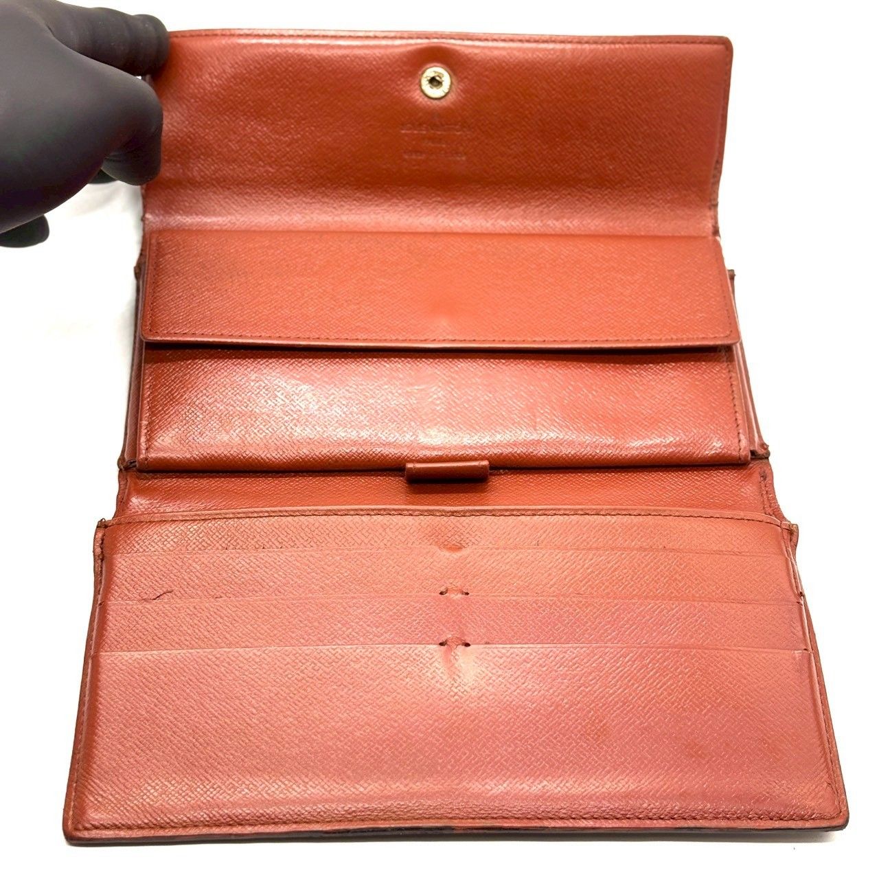 品格を纏う実用美】 LOUIS VUITTON ルイヴィトン 長財布 モノグラム