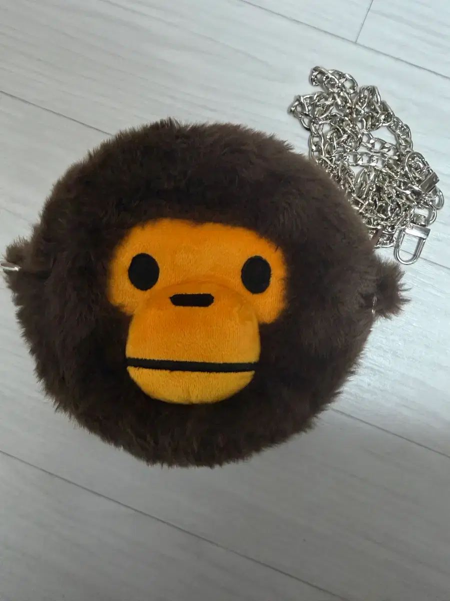 A BATHING APE アベイシングエイプ ベイビー マイロ PLUSH クロスボディバッグ