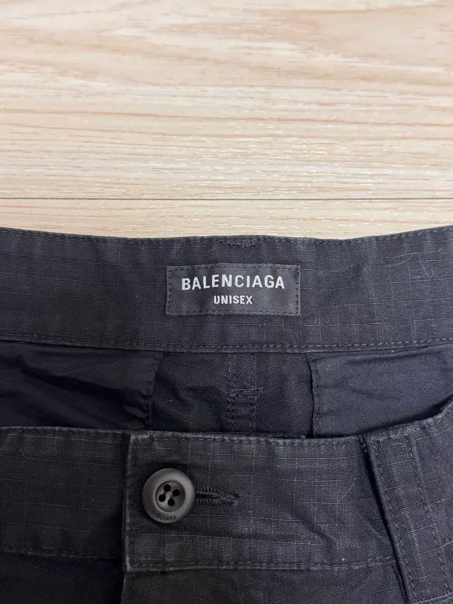 46 バレンシアガ フール カーゴ パンツ