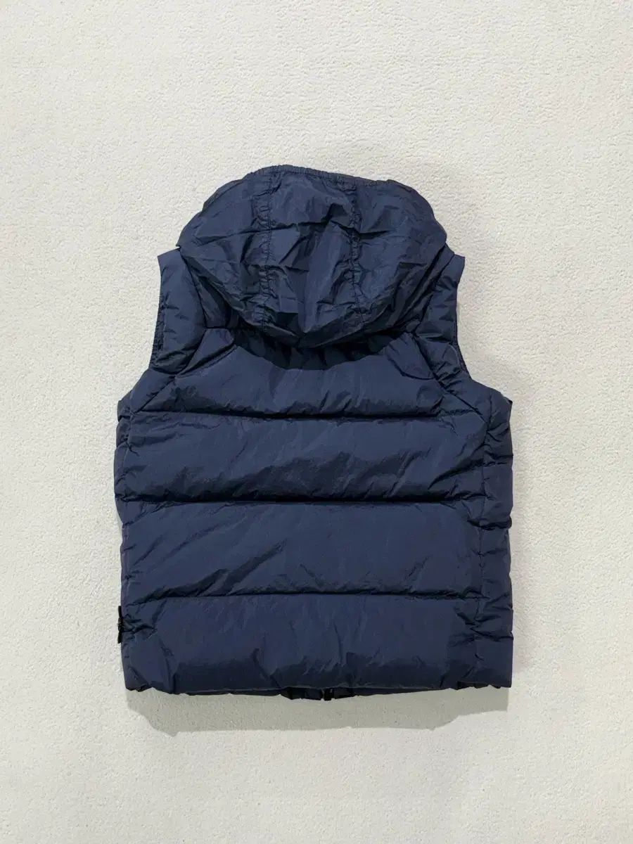 ストーンアイランド ジュニア ナイロン ダウン ベスト 8歳 - メルカリ