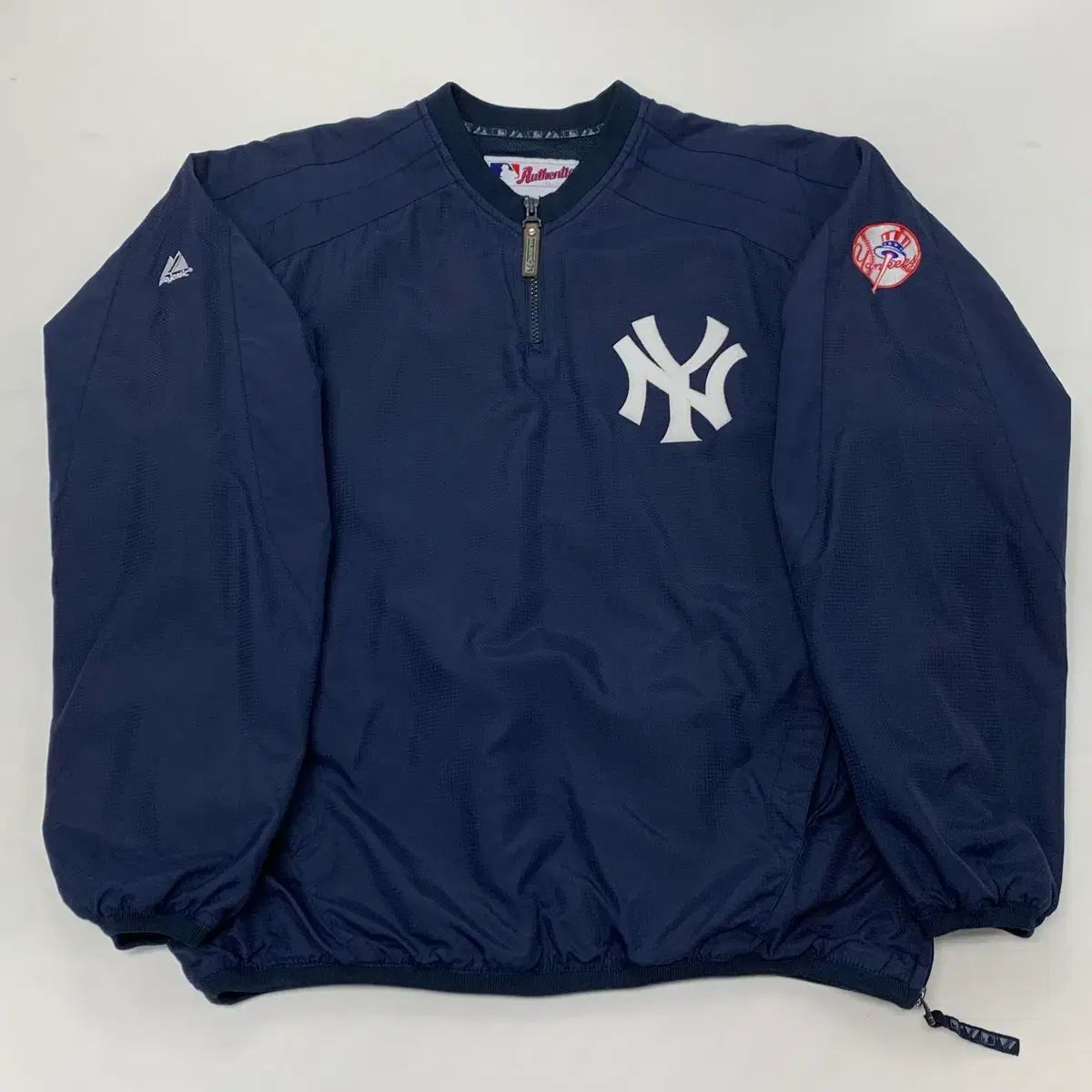 マジェスティック ニューヨーク ヤンキース ハーフジップアップ ウィンドブレーカー ウォームアップ M