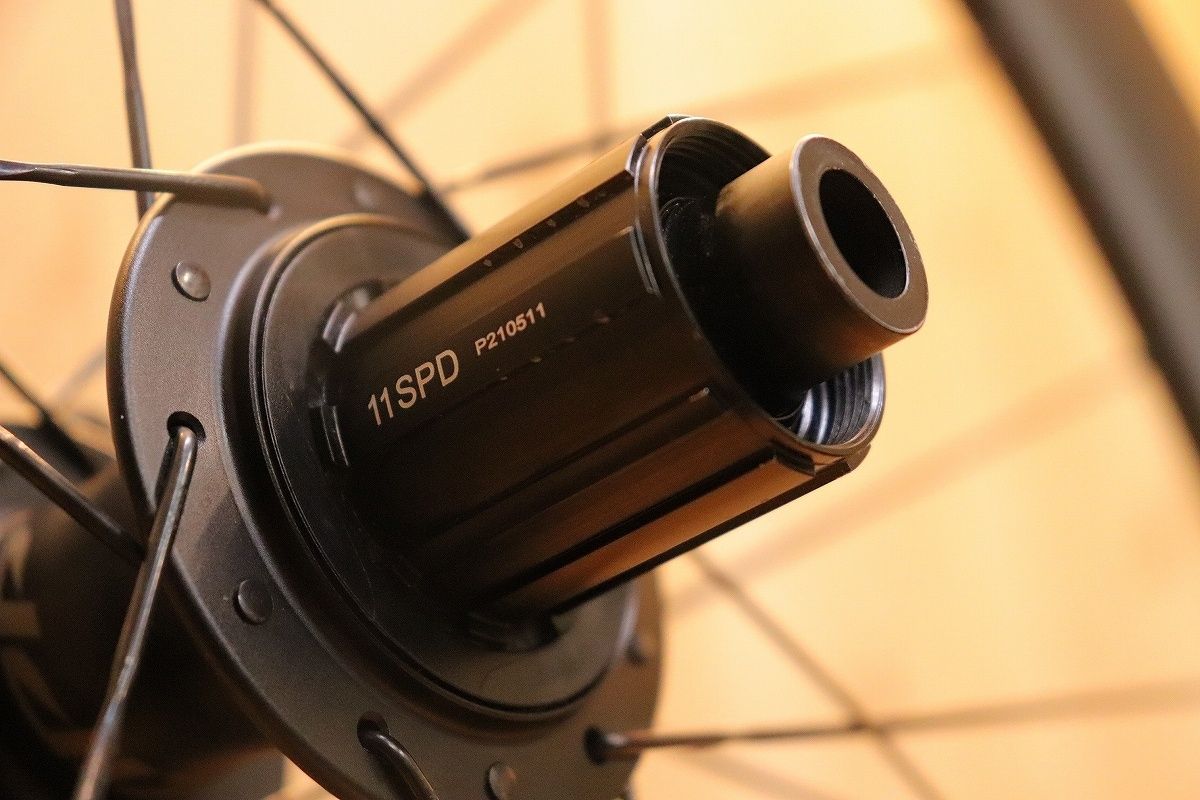 ジップ ZIPP 404 FIRECREST TUBERESS DISC カーボン チューブレス