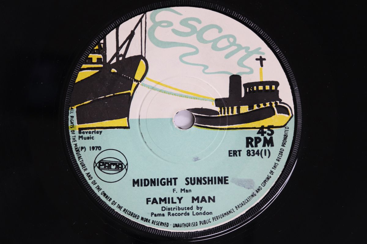 英7 Family Man Gregory - Sticky Midnight Sunshine You Are My ERT 834 ESCORT 00080