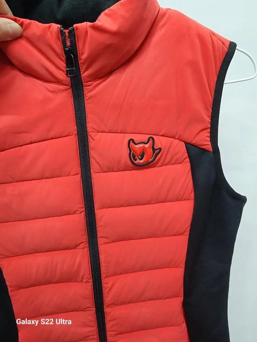 WAACワック ゴルフグースベスト 90表記 - メルカリ