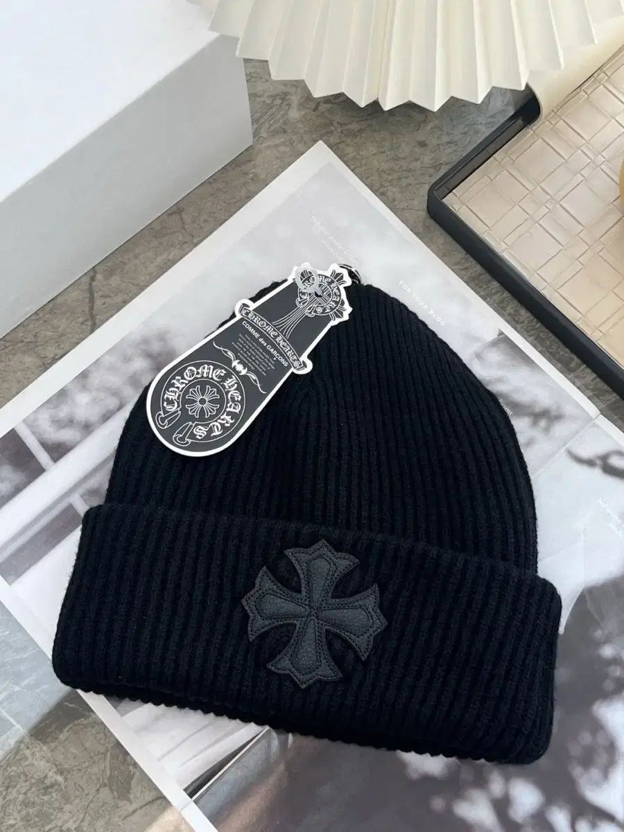 CHROME HEARTS クロムハーツ ブラック クロス パッチ ビーニー