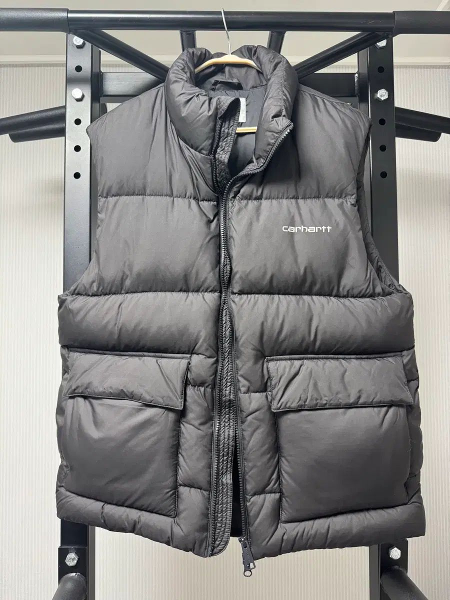 カーハート ダウン ベスト mサイズ