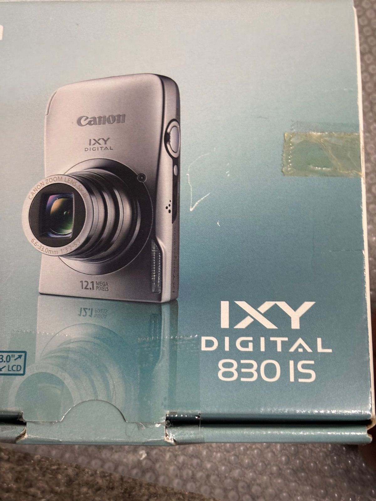 Canon IXY DIGITAL 12021