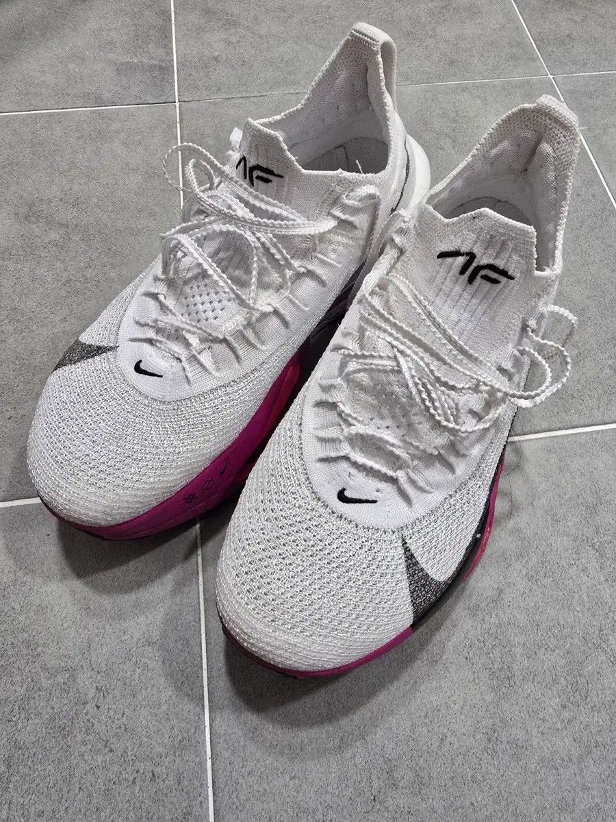 ナイキ アルファフライ3 ピンク 260