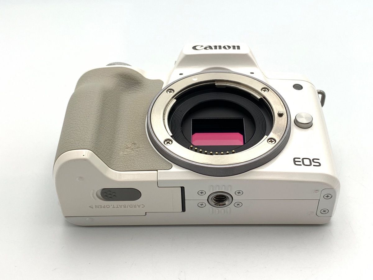 お年玉特価！Canon EOS Kiss M ホワイト ボディ お年玉特価！Canon EOS Kiss M ホワイト ボディ CANON EOS Kiss M