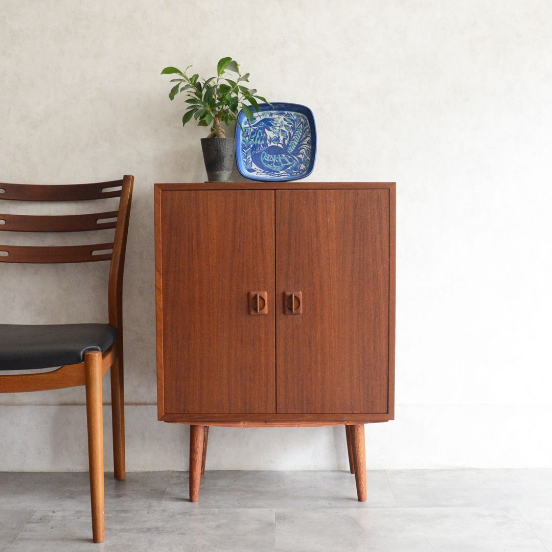 デンマーク 北欧ヴィンテージ domino Mobler チーク キャビネット 北欧