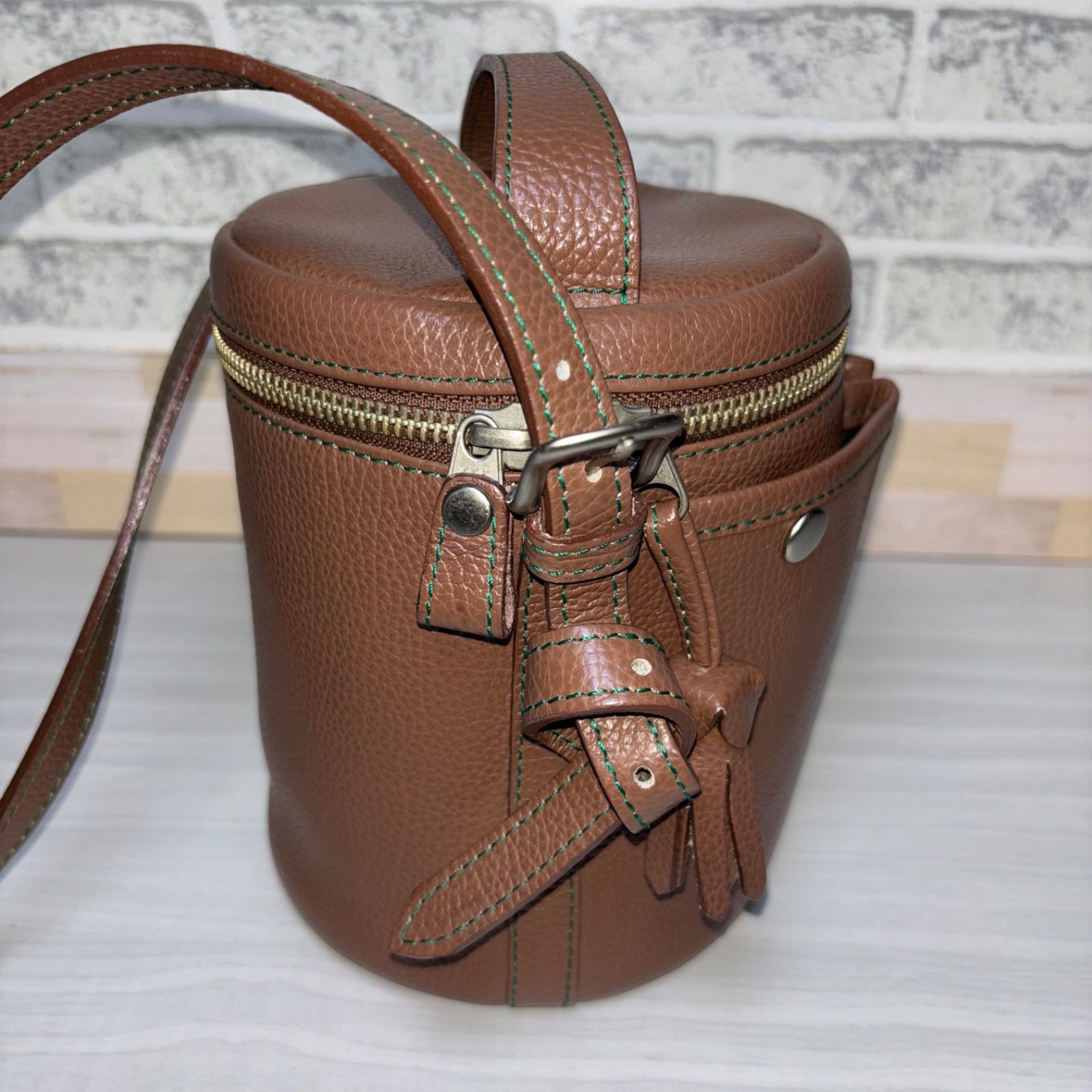 KENZO 筒形バケツ型ショルダーバッグ KENZO ケンゾー ダブルポケット バケツ型 筒型 ミニショルダー シボ革