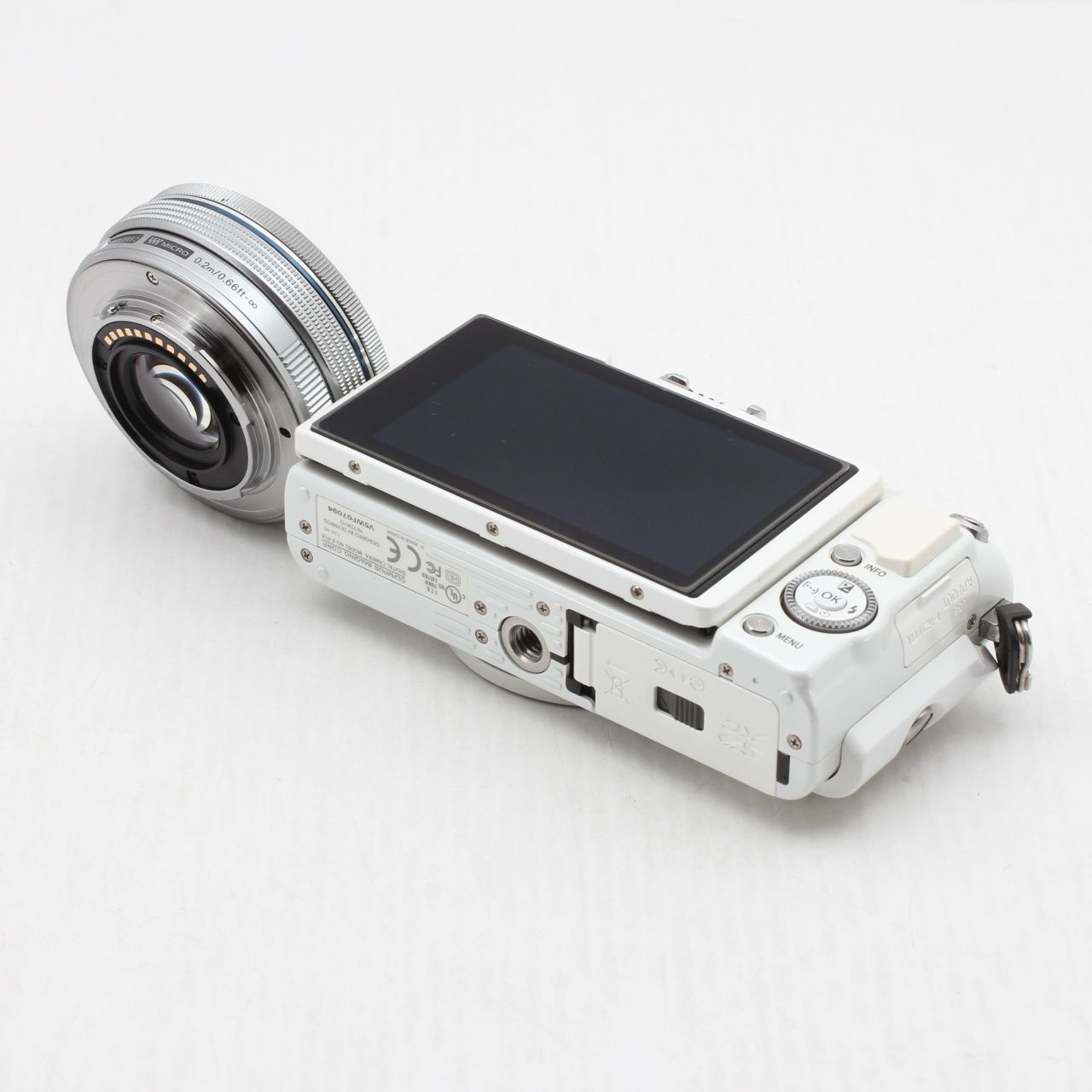 実用品OLYMPUS オリンパス ミラーレス一眼 PEN Lite E-PL6 EZレンズ