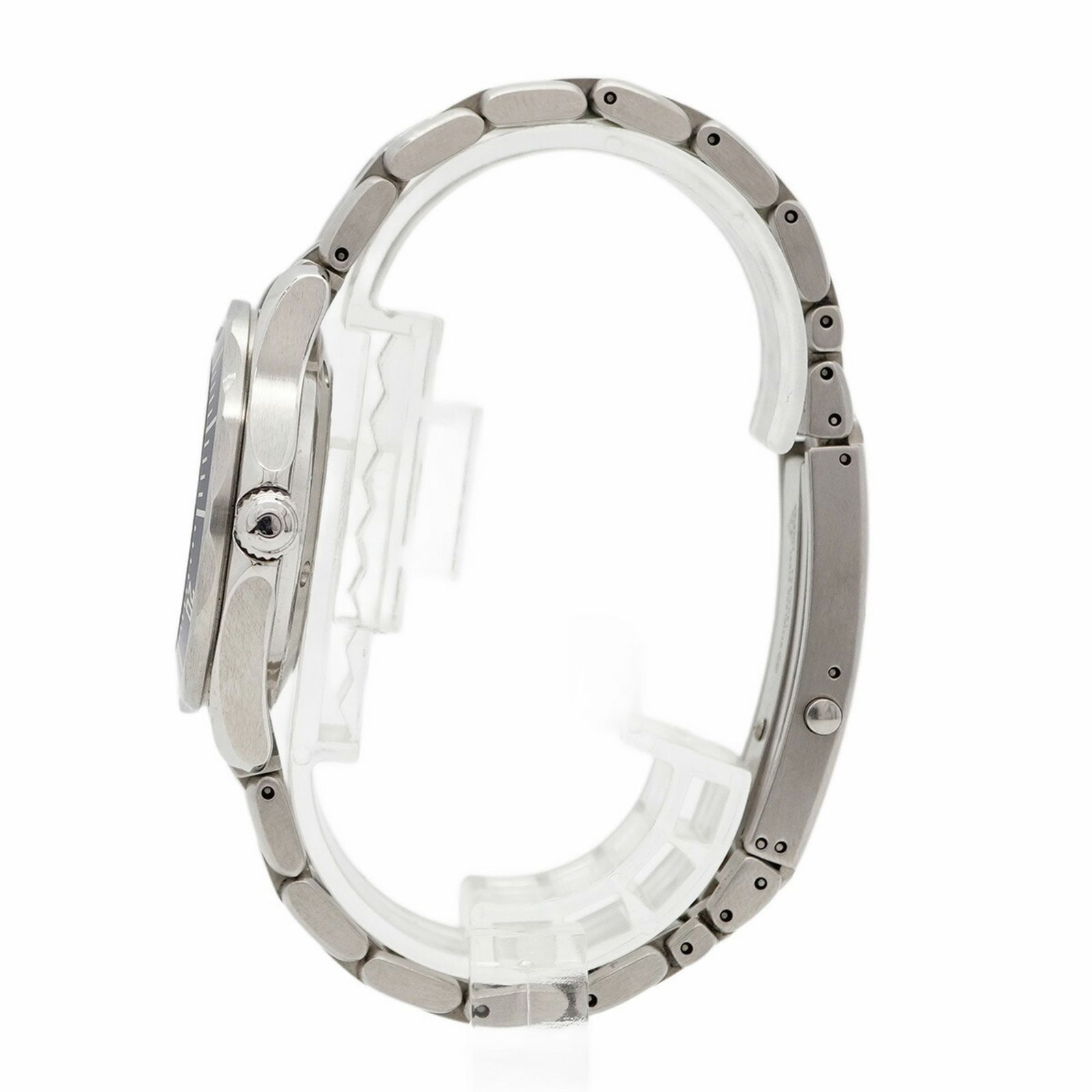 ネイビー文字盤腕時計